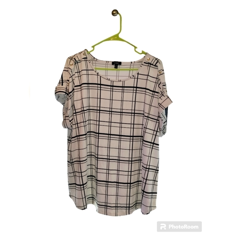 auw 3X cap sleeve top white black windowpane gold button detail at shoulders